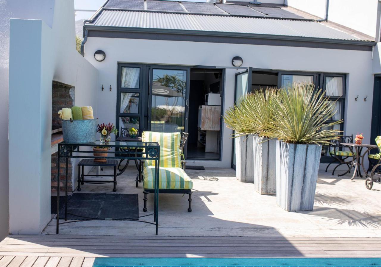 Stay At Friends Bettyʼs Bay Extérieur photo