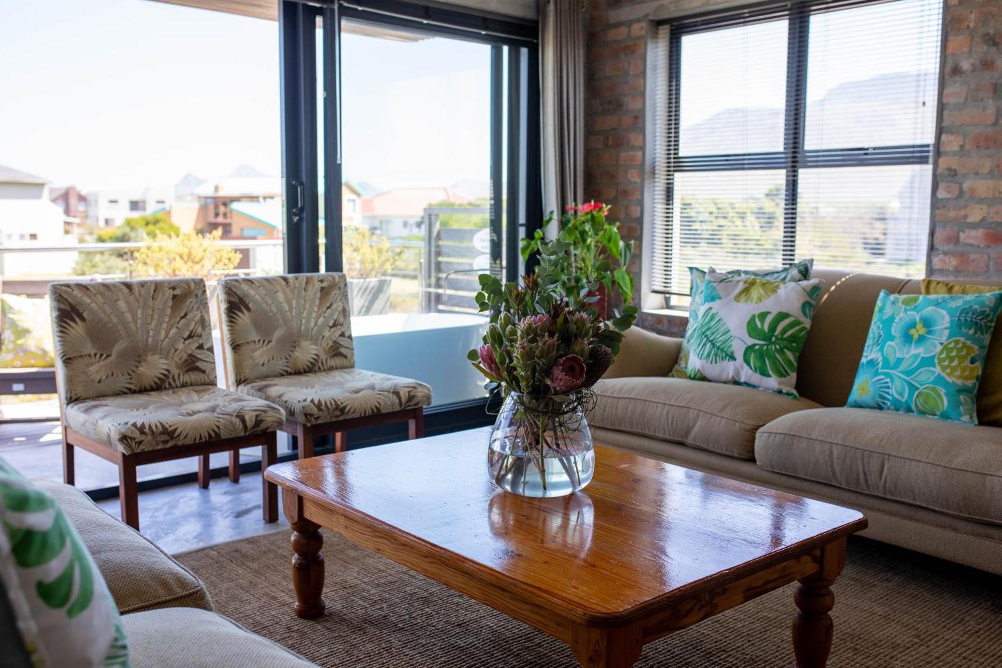 Stay At Friends Bettyʼs Bay Chambre photo