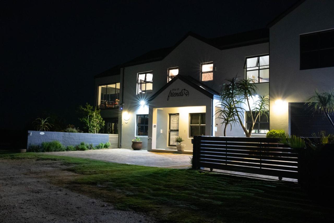 Stay At Friends Bettyʼs Bay Extérieur photo